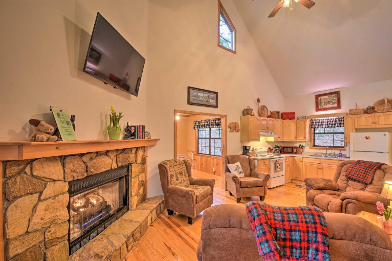 Modern Cabin With Deck In The Blue Ridge Mountains! Blairsville Exteriér fotografie